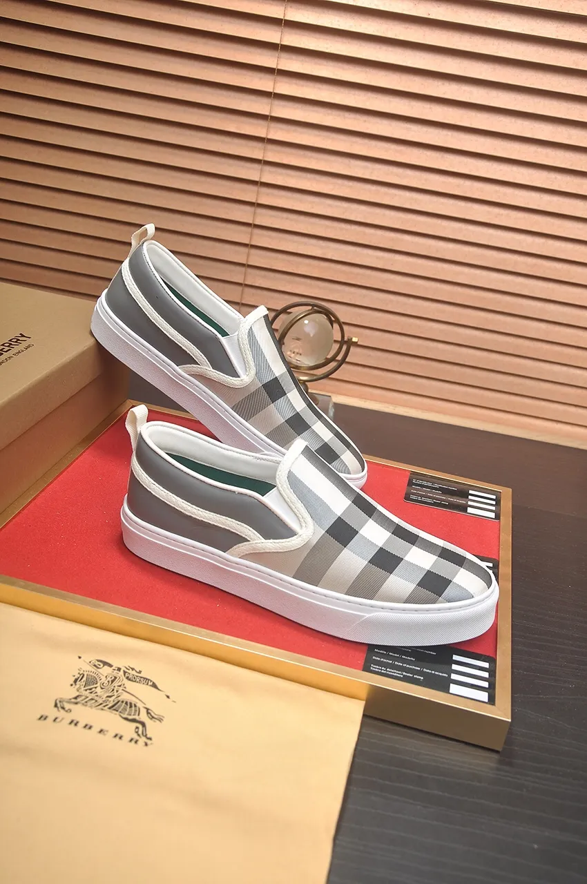 Men's shoes 💰400💶【Burberry】Classic low-top sneakers｜Imported cowhide with classic plaid fabric｜Sheepskin lining｜Original outsole｜Fine workmanship and comfortable to wear Size: 38-44 (customized at 45)